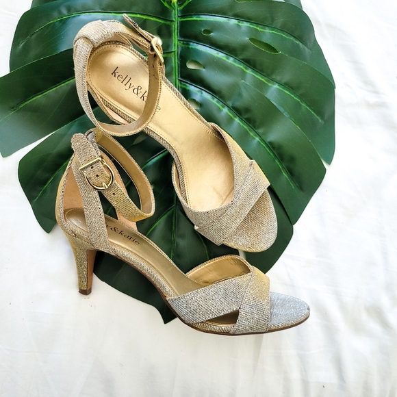 Kelly & Katie Shoes - Kelly & Katie Golden sandals